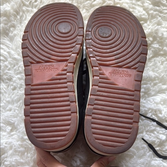 ALLEN EDMONDS- Port Washington 1922 - Size 10 Men's Black and Brown Snea… - Picture 8 of 8